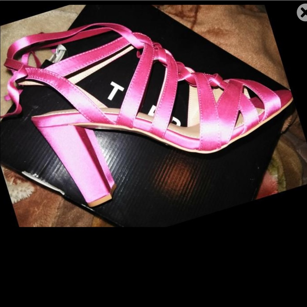 Fuchsia Lace up Ankle Wrap Heel Torrid 12W
